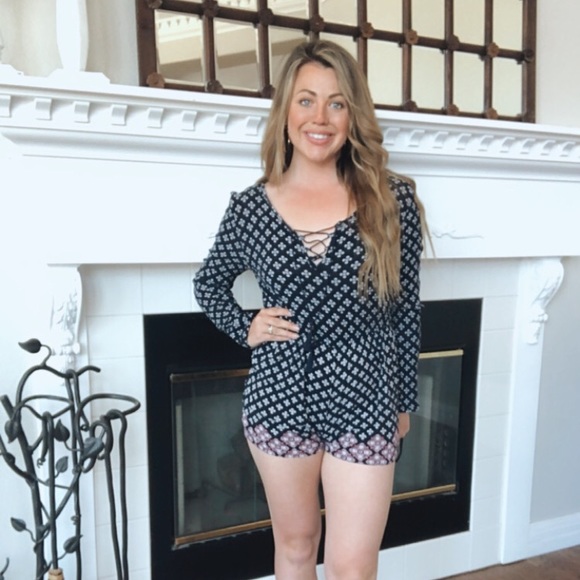 CAPE JUBY Navy Floral Pattern Long Sleeve Romper - Picture 2 of 9